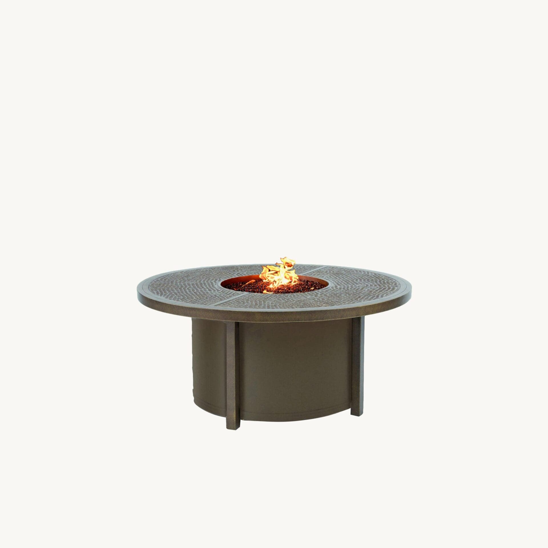 Castelle - Altra 40" Round Firepit w/ Lid